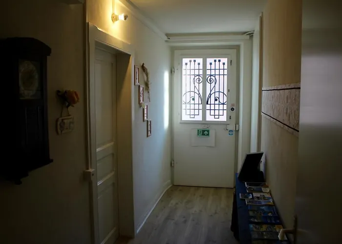 Konukevi 1912 - Blue - Old Town Locarno