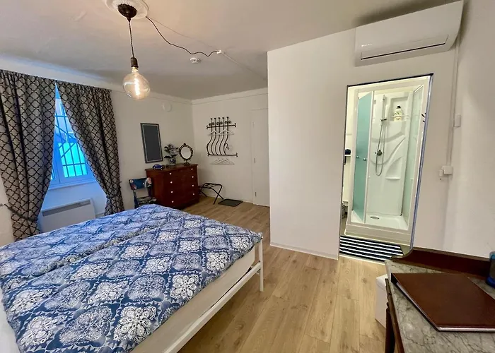 Pensión 1912 - Blue - Old Town 3*